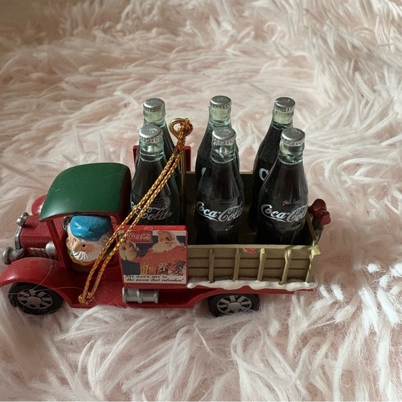 Coca-Cola Red Vintage Truck with Bottles Ornament Christmas - Picture 3 of 6